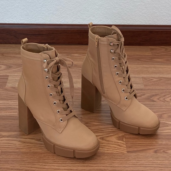 Steve Madden Hani Lace Up High Heeled Platform Combat Booties Size 8.5 Tan NIB - Picture 4 of 9
